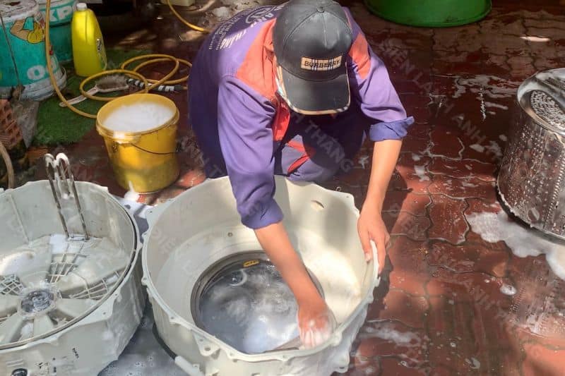 Vệ sinh máy giặt Điện lạnh Anh Thắng