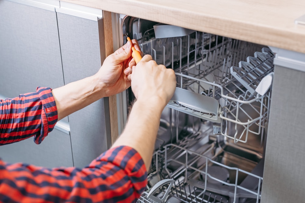 Sửa chữa máy rửa chén bát Điện lạnh Anh Thắng
