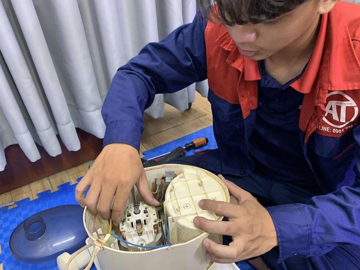Sửa chữa máy ép chậm Điện lạnh Anh Thắng