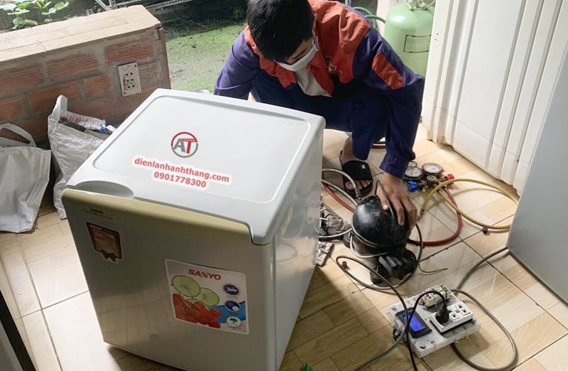 Sửa tủ lạnh mini tại nhà Điện lạnh Anh Thắng