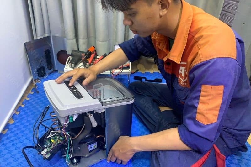 Sửa máy làm đá Điện lạnh Anh Thắng