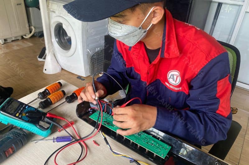 Sửa bo mạch quạt hơi nước Điện lạnh Anh Thắng