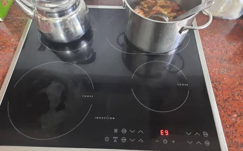 Bếp từ lỗi e9