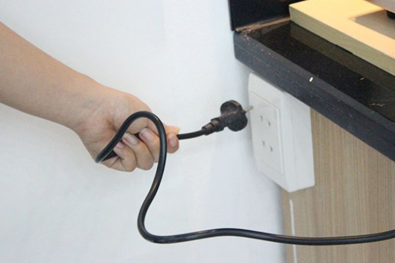 rút phích cắm ngay sau khi nấu