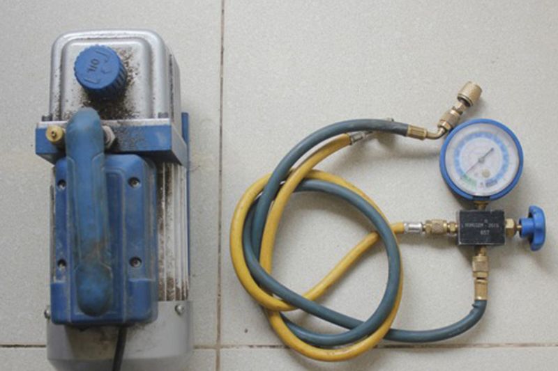 dụng cụ hút chân không máy lạnh