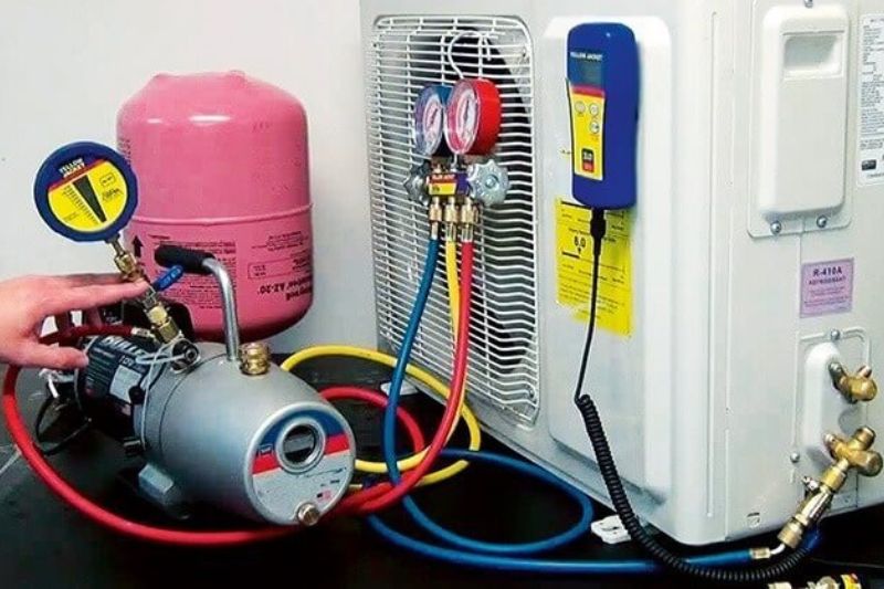 hút chân không máy lạnh