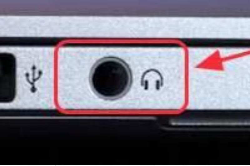 kiểm tra cổng tai nghe