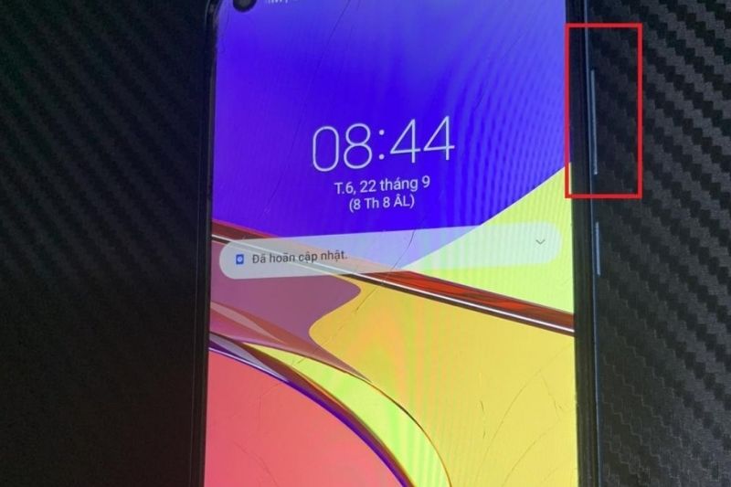 nhấn nút âm lượng