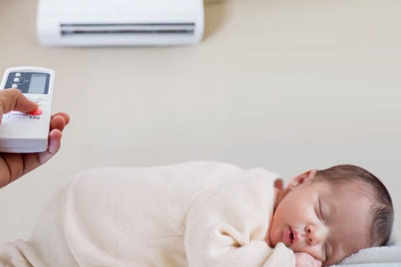 có nên cho trẻ nằm điều hòa không
