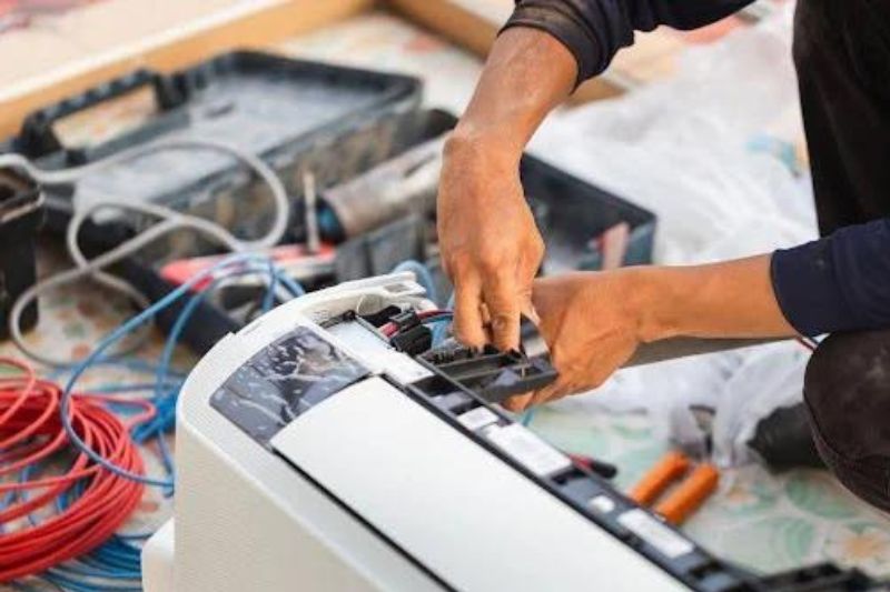 dây tín hiệu đèn bị lỏng