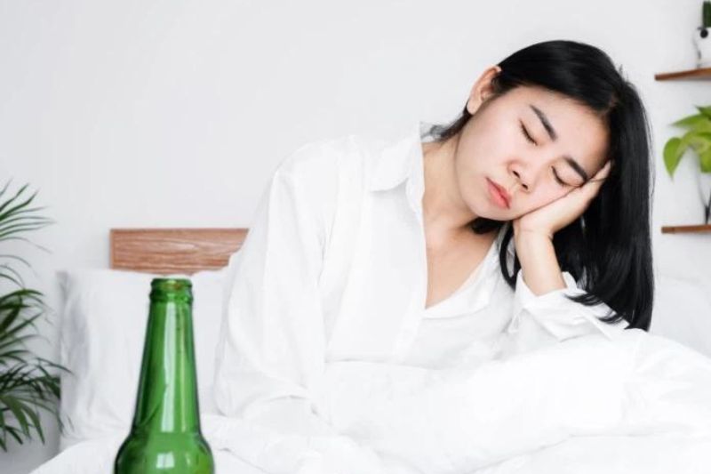 ngủ phòng máy lạnh sau khi say