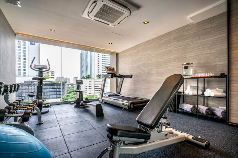 phòng gym có máy lạnh
