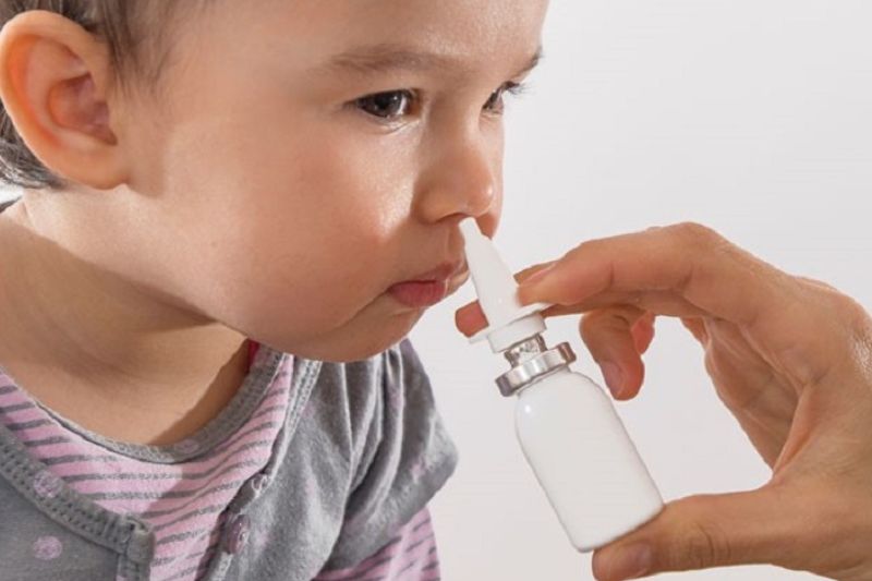 xịt nước muối khoáng
