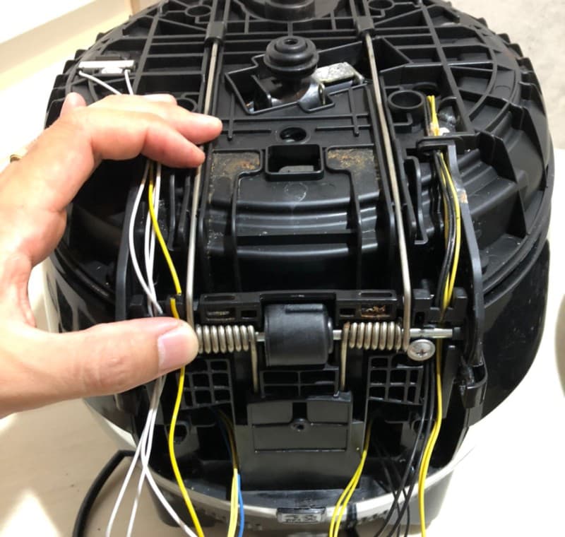 Nguyên Nhân - Cách Khắc Phục Lỗi C10 Nồi Cơm Điện Toshiba 2025 Bo mạch bên trong có vấn đề