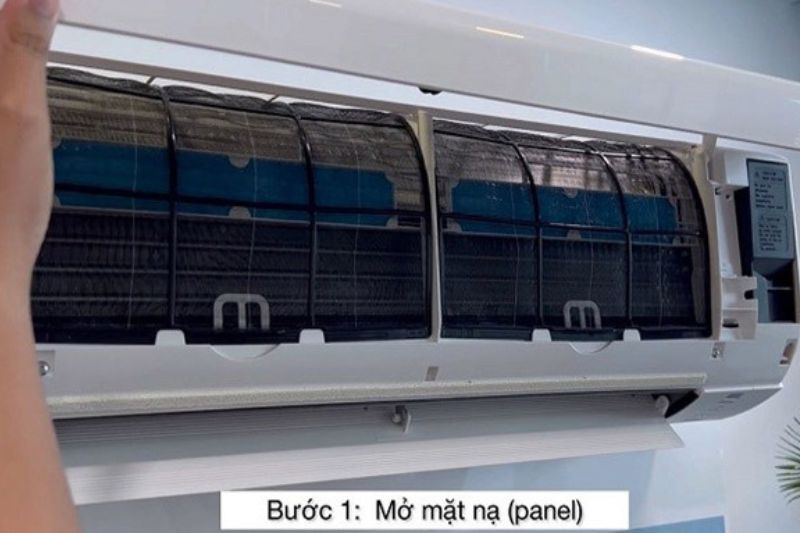 tháo mặt nạ