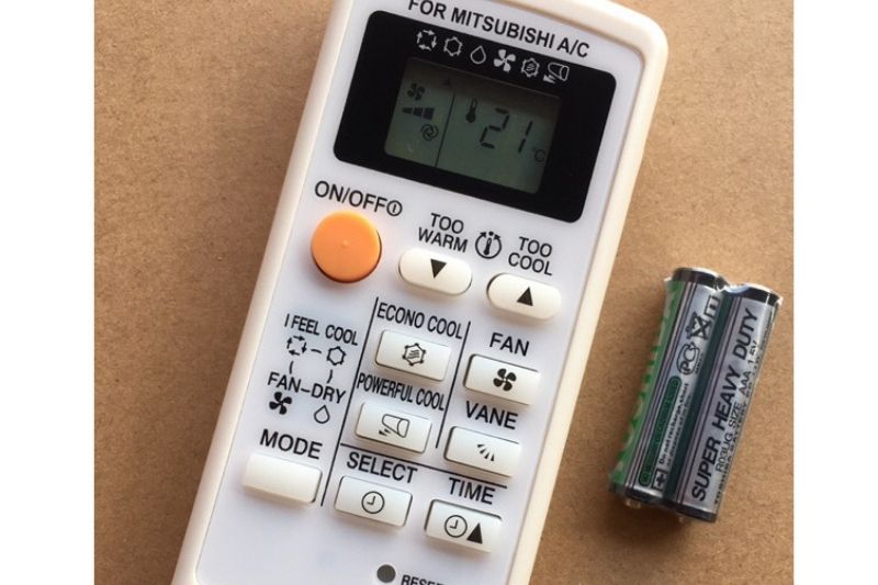 Cách Thay Pin Remote Máy Lạnh Mitsubishi Nhanh Chóng Nhất 2025 pin mitsubishi