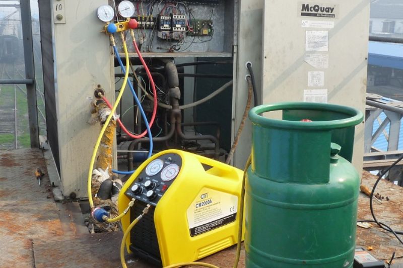 Cách Thu Hồi Gas Máy Lạnh Chi Tiết Từng Bước Bạn Nên Biết 2025 sử dụng máy thu hồi gas