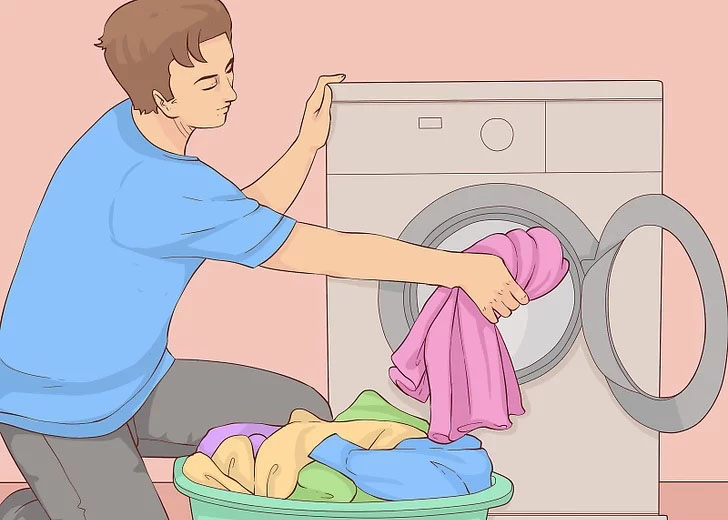 Chia quần áo ra giặt máy giặt