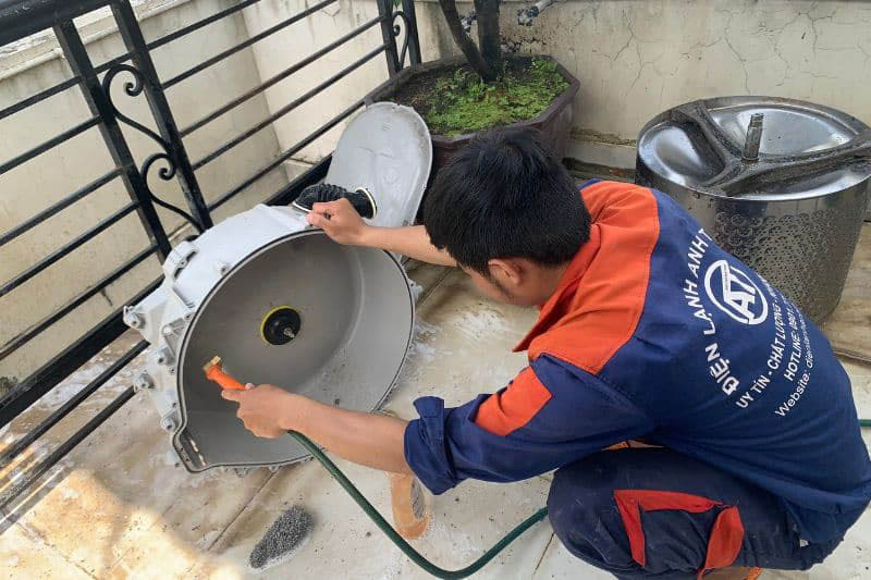 dịch vụ vệ sinh máy giặt tại nhà Điện lạnh Anh Thắng