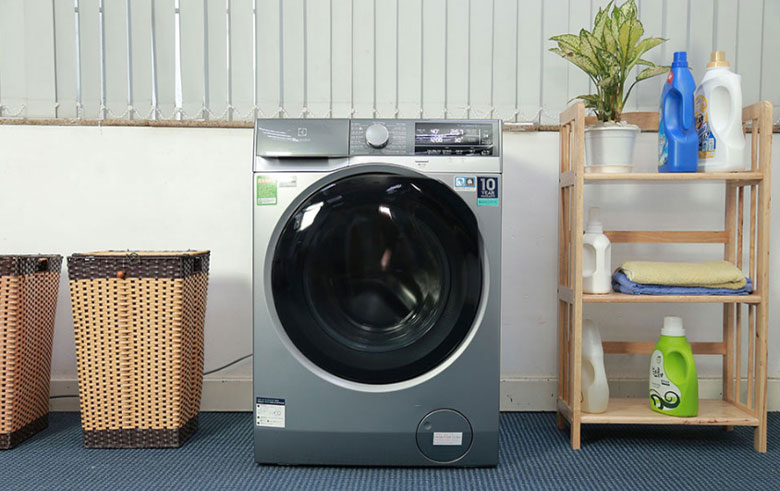 Máy giặt Electrolux màu đen