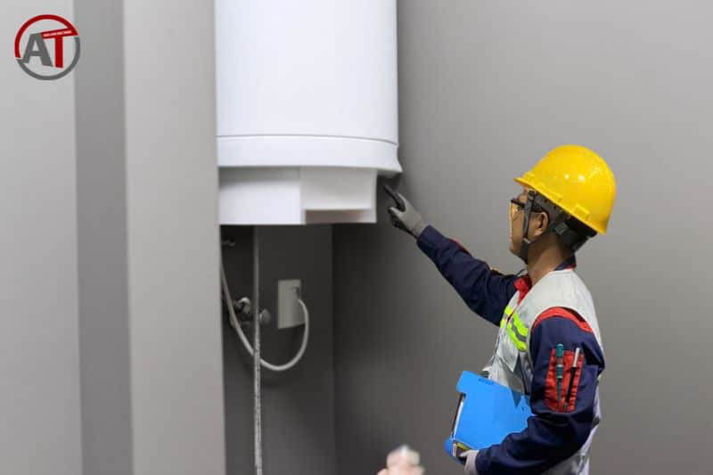 Vệ sinh bình nước nóng lạnh TPHCM Điện lạnh Anh Thắng