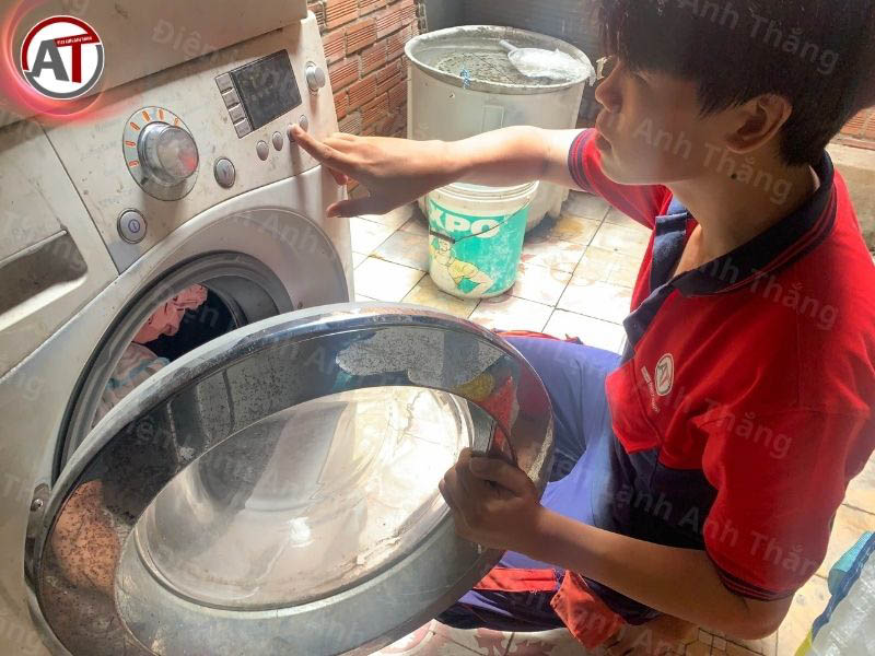 sửa tay nắm cửa máy giặt Điện lạnh Anh Thắng