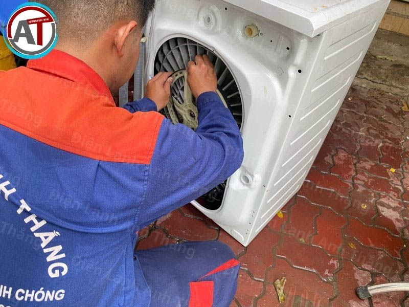 Thay Dây Curoa Máy Giặt TPHCM Nhanh Gọn, Chuẩn Xác 2026 thay dây curoa máy giặt chính hãng Điện lạnh Anh Thắng