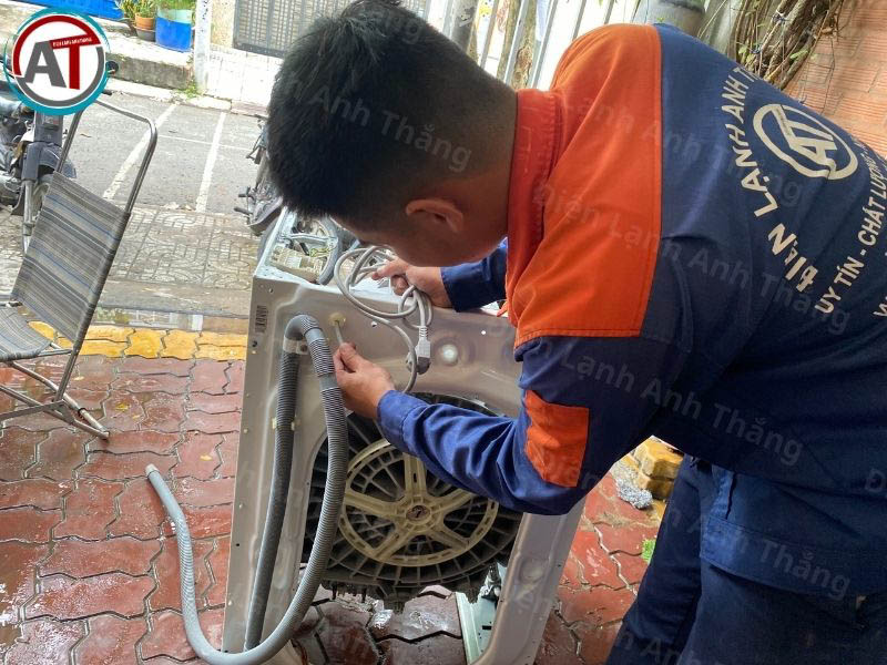 Thay Dây Nguồn Máy Giặt TPHCM Nhanh Gọn, An Toàn Điện 2026 thay dây nguồn máy giặt uy tín Điện lạnh Anh Thắng