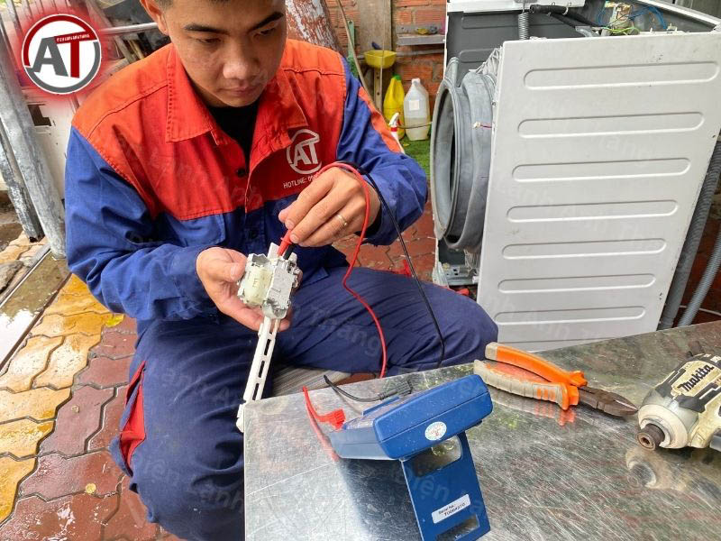 thay khóa cửa máy giặt uy tín Điện lạnh Anh Thắng