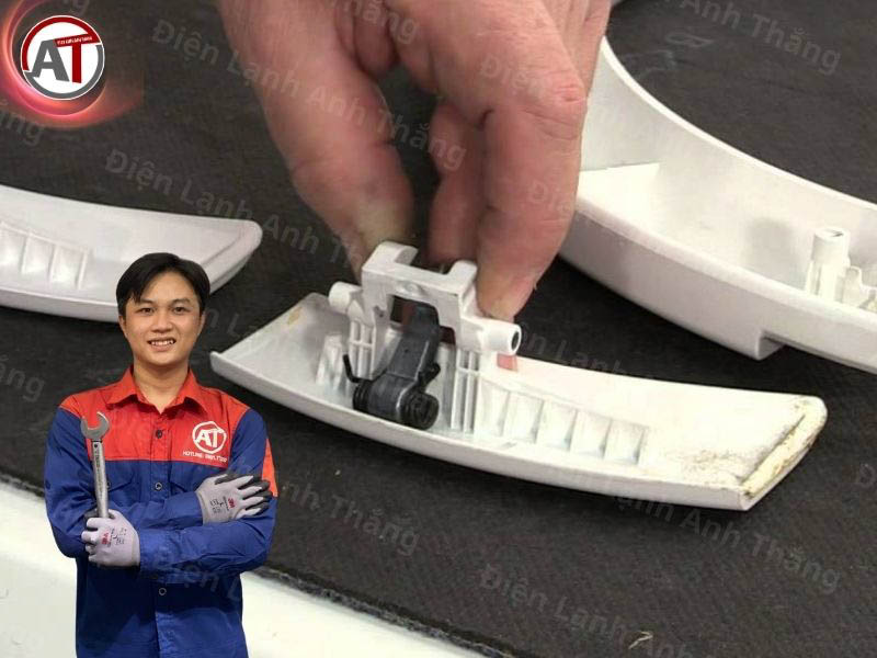 thay tay cầm cửa máy giặt Điện lạnh Anh Thắng