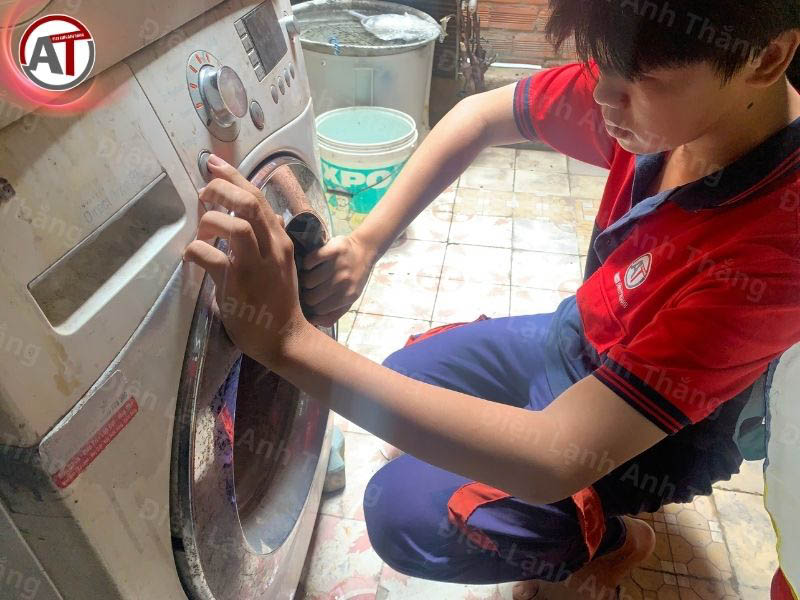 thay tay nắm cửa máy giặt uy tín Điện lạnh Anh Thắng
