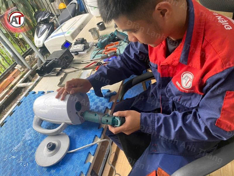 Sửa Ấm Đun Siêu Tốc Giá Tốt, Chuyên Nghiệp, Bảo Hành Uy Tín 2026 dịch vụ sửa ấm đun siêu tốc uy tín Điện lạnh Anh Thắng