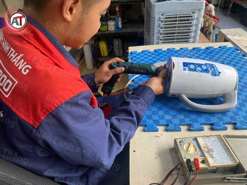 Sửa Ấm Đun Siêu Tốc Giá Tốt, Chuyên Nghiệp, Bảo Hành Uy Tín 2026 sửa ấm đun siêu tốc uy tín Điện lạnh Anh Thắng