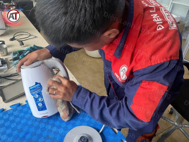 Ấm Đun Siêu Tốc Tự Ngắt Trước Khi Nước Sôi Và Cách Khắc Phục 2026 sửa chữa ấm đun siêu tốc Điện lạnh Anh Thắng