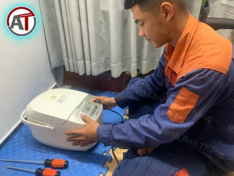 sửa chữa nồi cơm điện tách đường Điện lạnh Anh Thắng