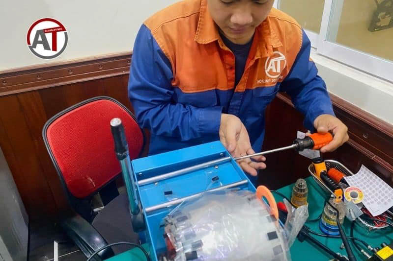 Sửa Máy Ép Miệng Ly TPHCM – Thợ Đến Tận Nơi, Sửa Dứt Điểm 2026 sửa máy ép miệng ly tại tphcm Điện lạnh Anh Thắng