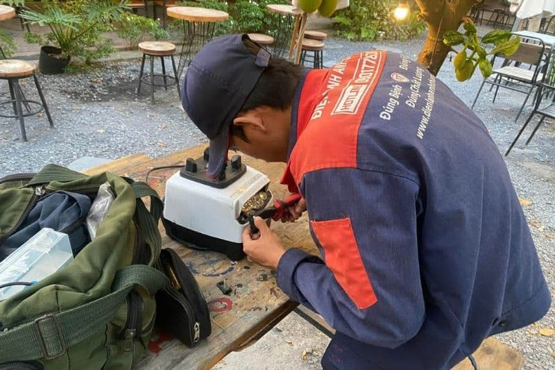 Bảng Giá Sửa Chữa Máy Xay Sinh Tố Tại TPHCM 2026 Sửa máy xay sinh tố ở đâu Điện lạnh Anh Thắng