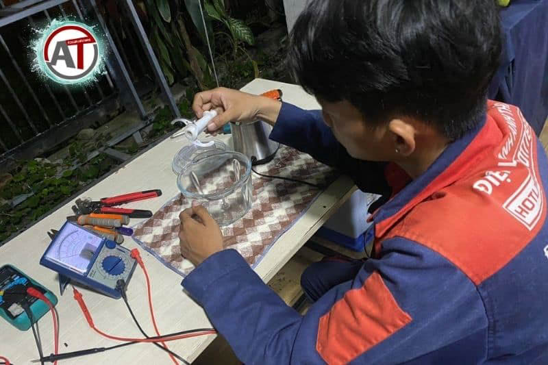 Nhận Sửa Máy Xay Thịt Tận Nơi - Giá Hợp Lý - Sửa Triệt Để 2026 sửa máy xay thịt Điện lạnh Anh Thắng