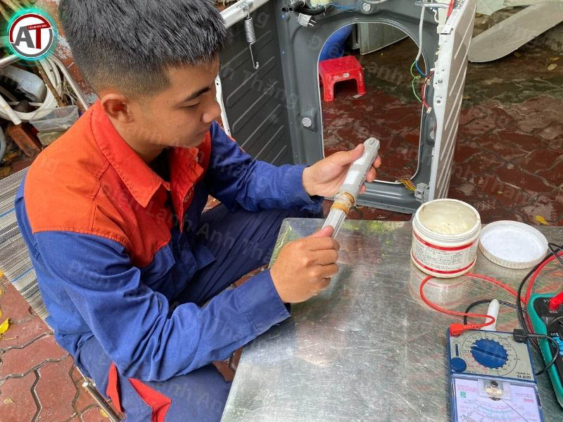 Thay Giảm Xóc Máy Giặt TPHCM Nhanh Gọn, Chuẩn Xác 2026 thay giảm xóc máy giặt uy tín Điện lạnh Anh Thắng