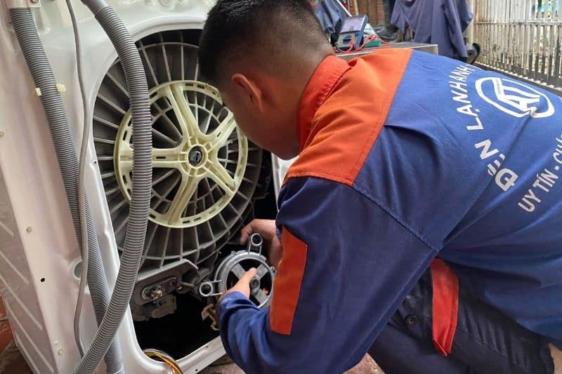 thay motor máy giặt tại nhà Điện lạnh Anh Thắng