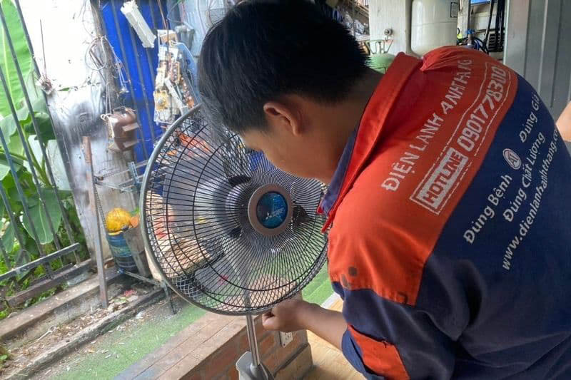 Sửa Chữa Đồ Điện Gia Dụng TPHCM Tận Nơi, Minh Bạch Chi Phí 2026 Thợ sửa quạt điện Điện lạnh Anh Thắng