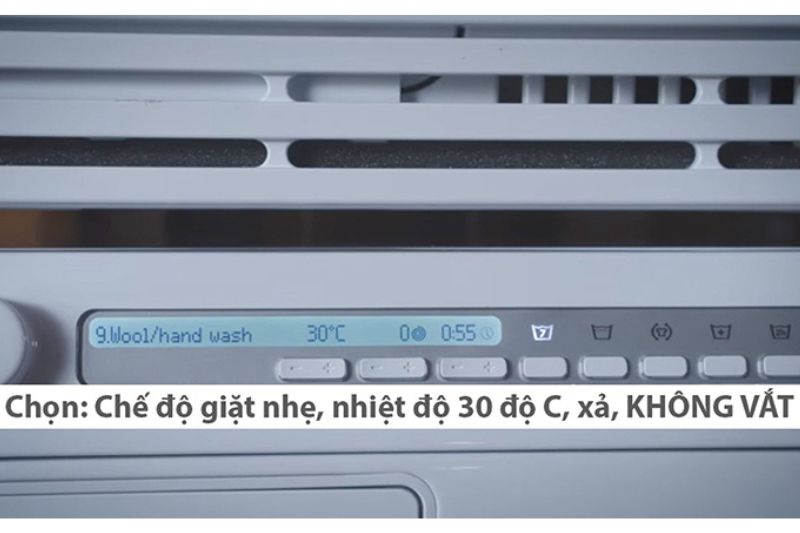 chế độ giặt áo phao lông vũ