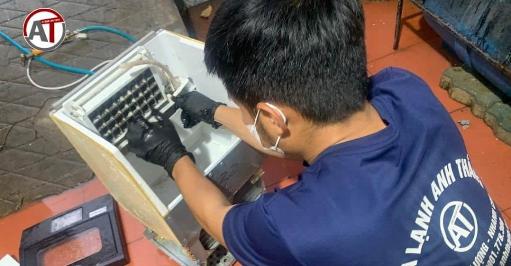 Vệ Sinh Máy Làm Đá Chuyên Nghiệp, Thực Hiện Nhanh Tại Chỗ 2026 dịch vụ vệ sinh máy làm đá Điện lạnh Anh Thắng