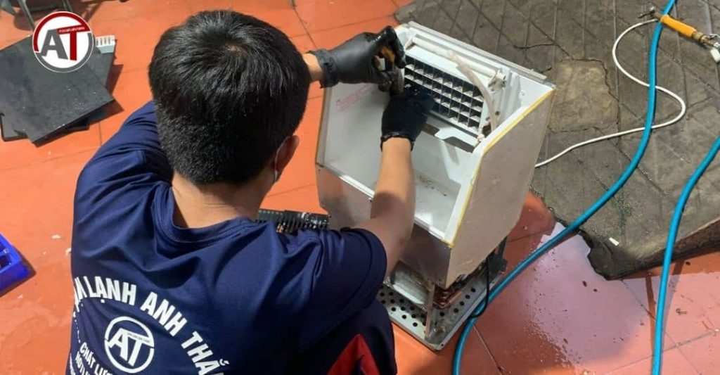 Vệ Sinh Máy Làm Đá Chuyên Nghiệp, Thực Hiện Nhanh Tại Chỗ 2026 trung tâm vệ sinh máy làm đá Điện lạnh Anh Thắng