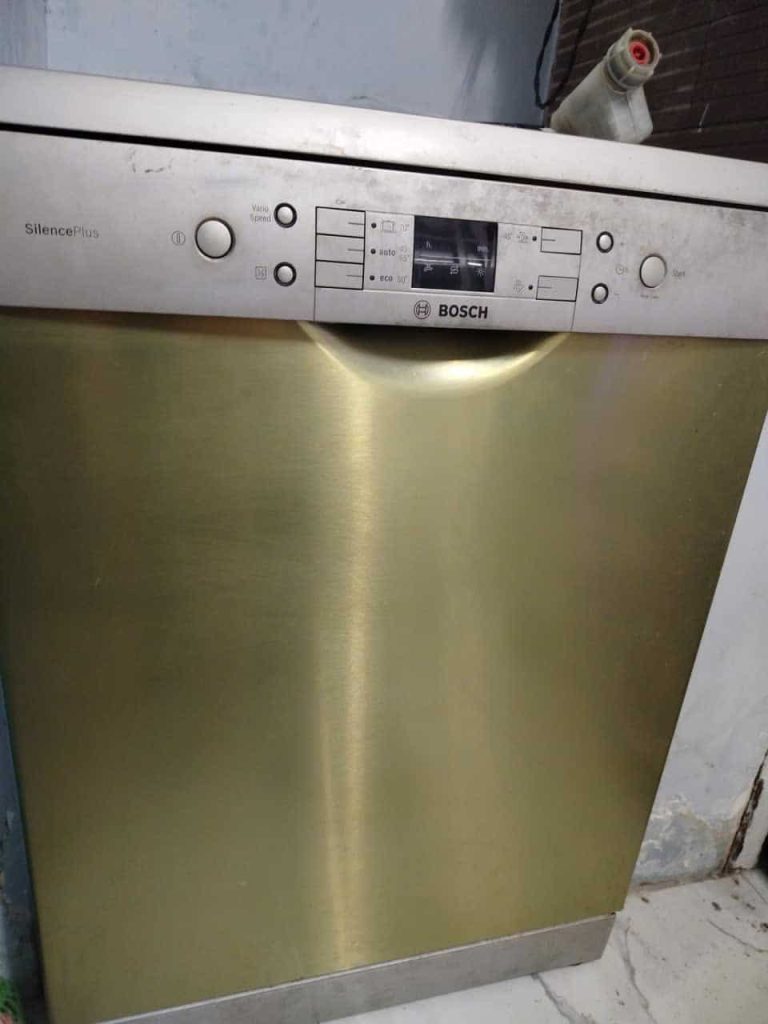 Máy rửa chén cần kiểm tra – Ghi nhận kiểm tra thực tế 2026 20 12 2025 sua may rua chen kiem tra tinh trang quan 2.jpg