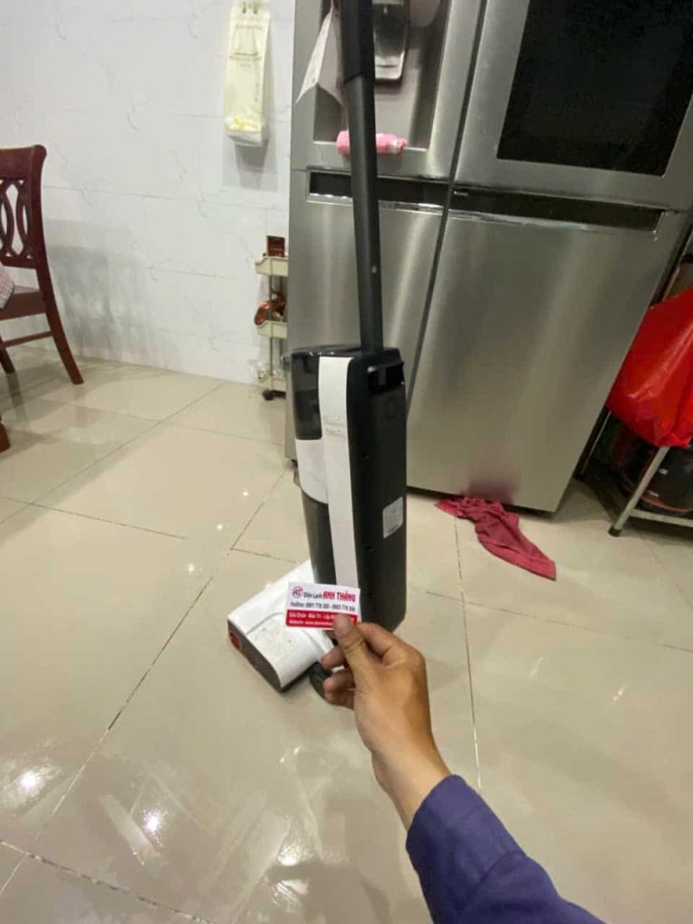 Máy hút bụi không phản hồi nguồn – Ca kiểm tra thực tế 2026 27 12 2025 sua may hut bui loi board phuong chanh hung.jpg