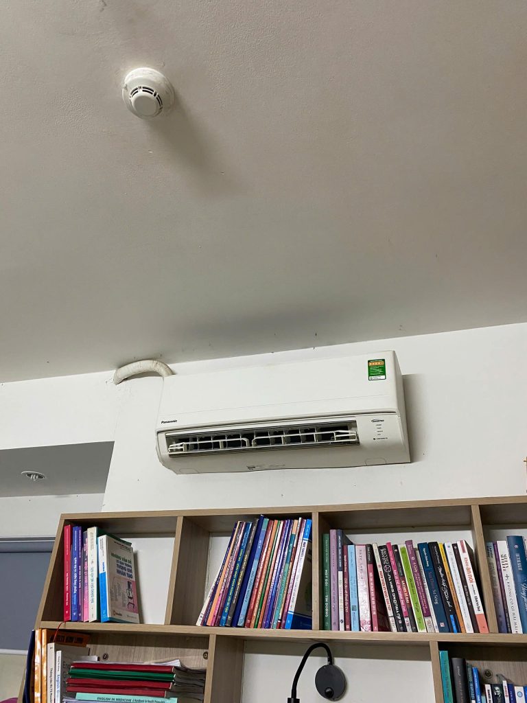 Máy lạnh bám bụi dàn lạnh – Ghi nhận kiểm tra thực tế 2026 28 12 2025 ve sinh may lanh quan 8.jpg