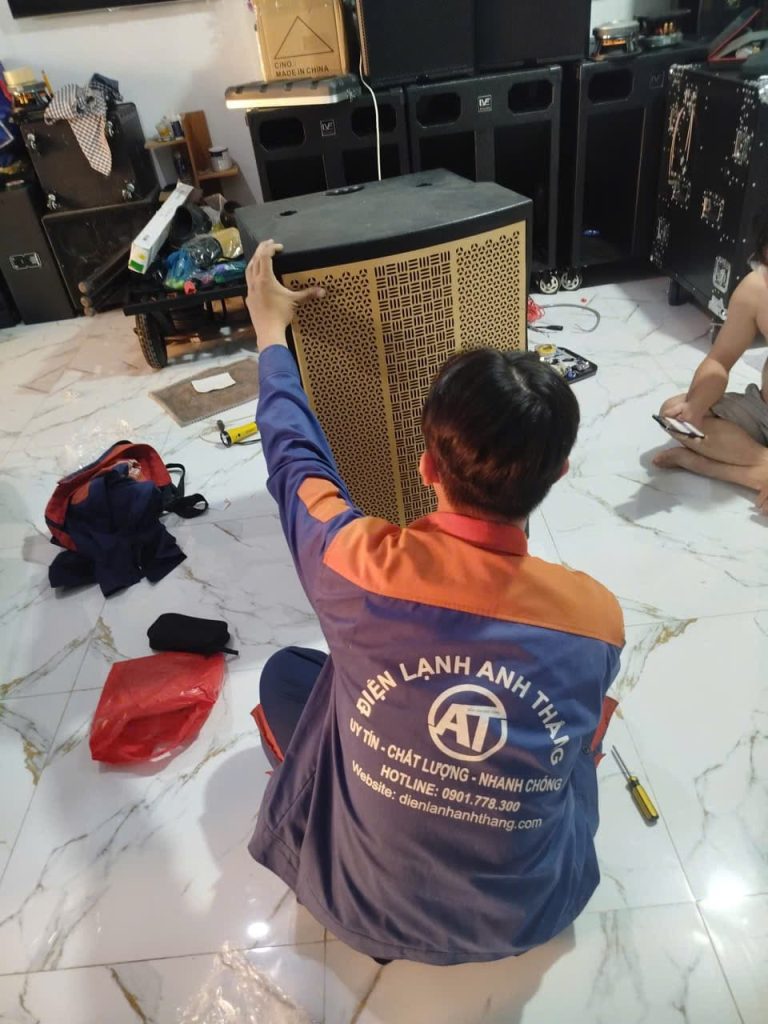 Loa không lên nguồn – Ca kiểm tra thực tế 2026 29 12 2025 sua loa mat nguon hoc mon.jpg 2