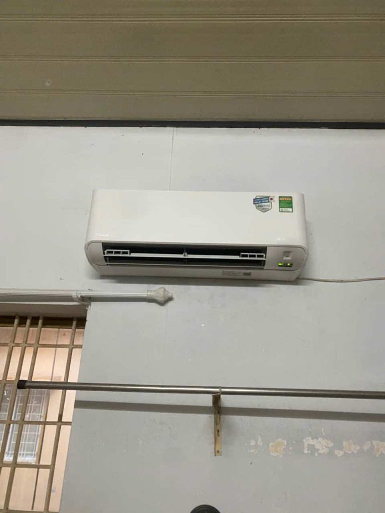 Máy lạnh bám bụi dàn lạnh – Ghi nhận kiểm tra thực tế 2026 29 12 2025 ve sinh may lanh quan 8.jpg 2