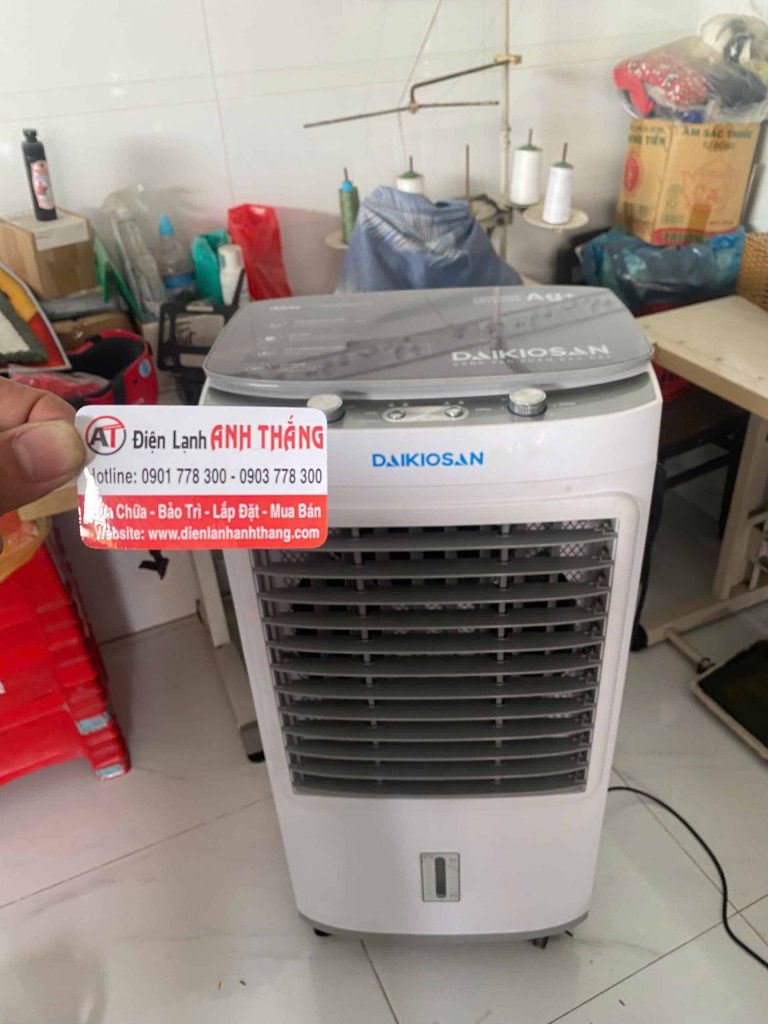 Quạt hơi nước quay yếu, kêu lớn – Ca kiểm tra thực tế 2026 31 12 2025 sua quat hoi nuoc sua motor phuong trung my tay.jpg 2